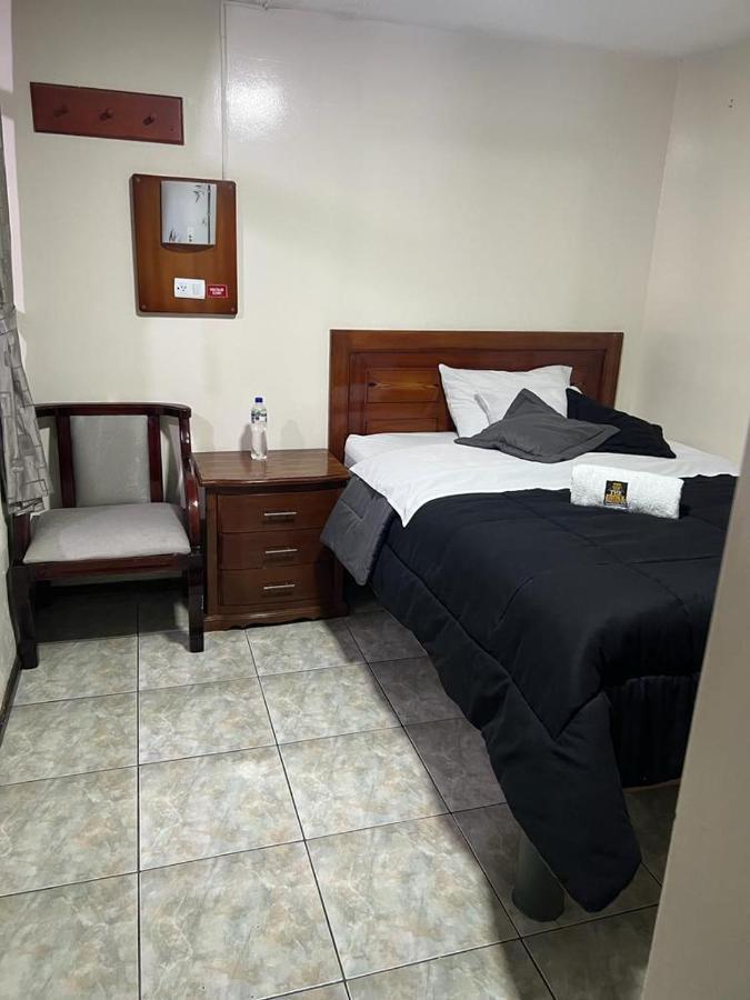 לטקונגה The Bronx Hotel חדר תמונה